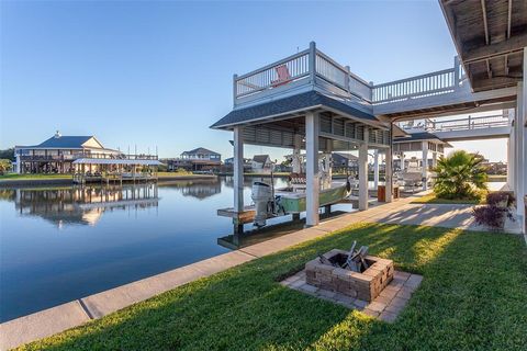 A home in Crystal Beach