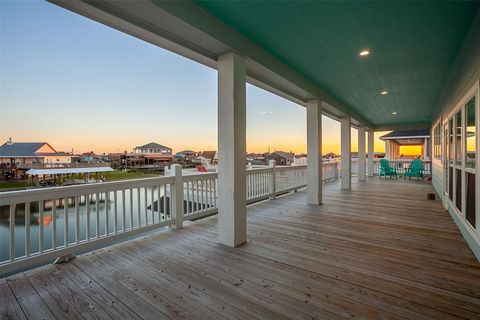 A home in Crystal Beach