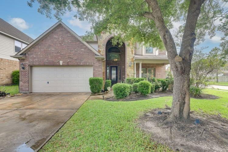 9439 Emerald Lakes Drive, Rosharon, Texas image 29