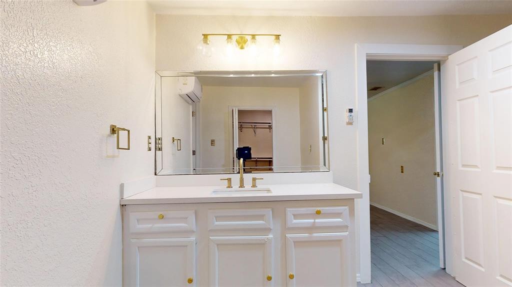605 S 4th Street, Baytown, Texas image 39