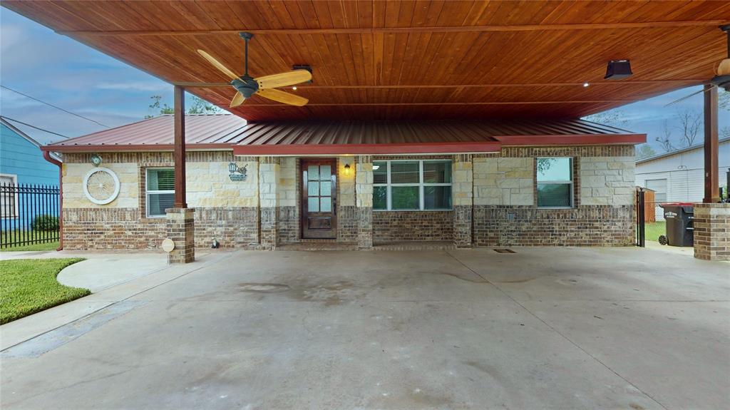605 S 4th Street, Baytown, Texas image 3