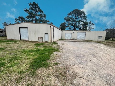 2831 Bobville Montgomery TX 77316