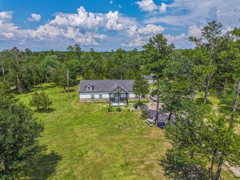 Single Family Residence in Huntsville TX 74 Percy Howard Road Rd.jpg