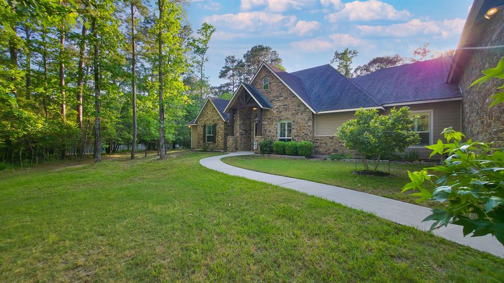 32705 Sunrise Drive, Magnolia, Texas image 1