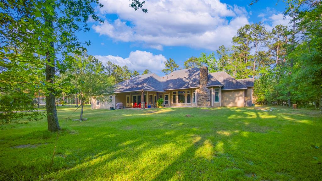 32705 Sunrise Drive, Magnolia, Texas image 8