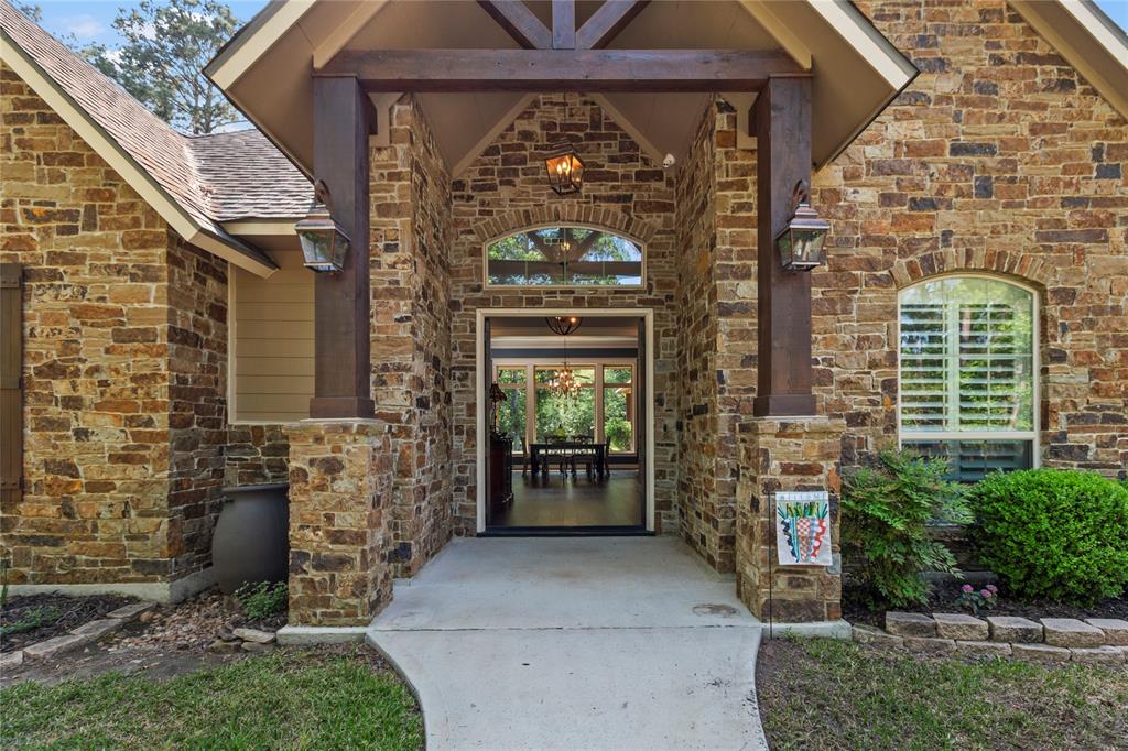 32705 Sunrise Drive, Magnolia, Texas image 11