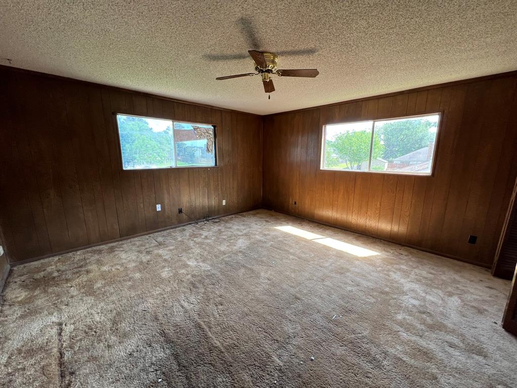 2926 Meadowcreek Drive, Missouri City, Texas image 11