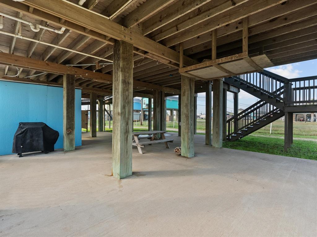 818 Surf Drive, Surfside Beach, Texas image 28