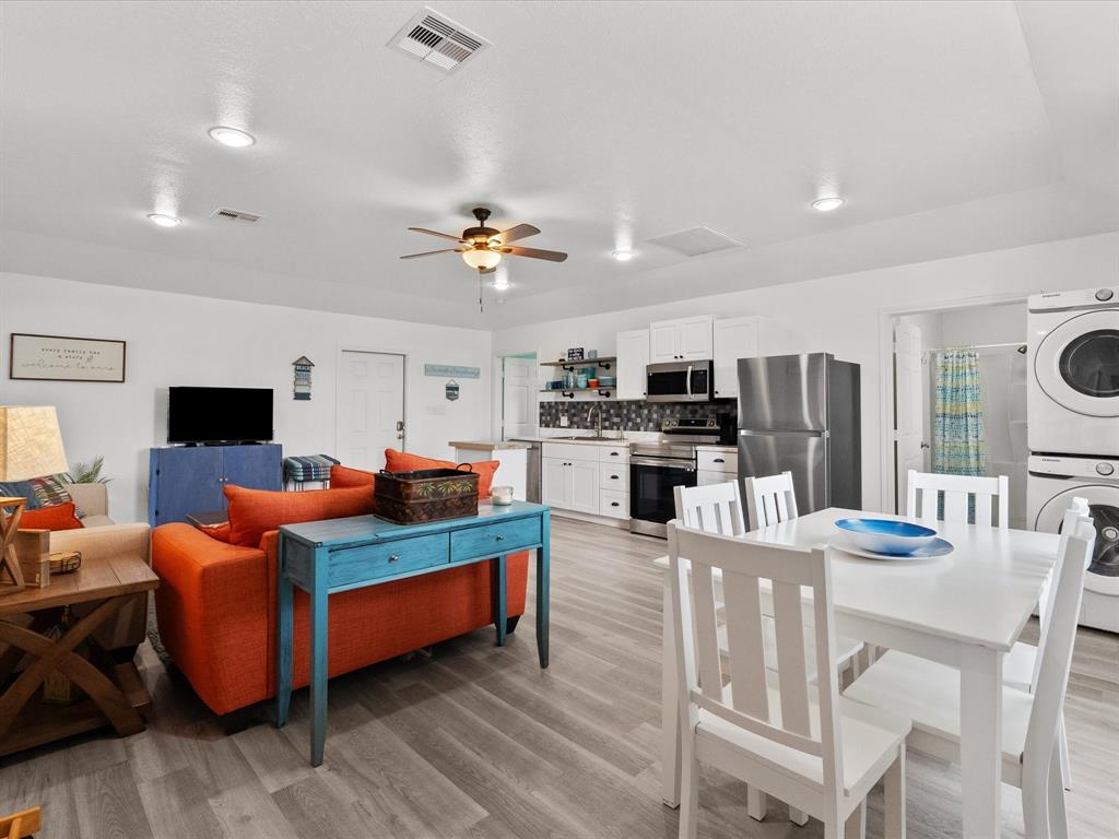 818 Surf Drive, Surfside Beach, Texas image 11