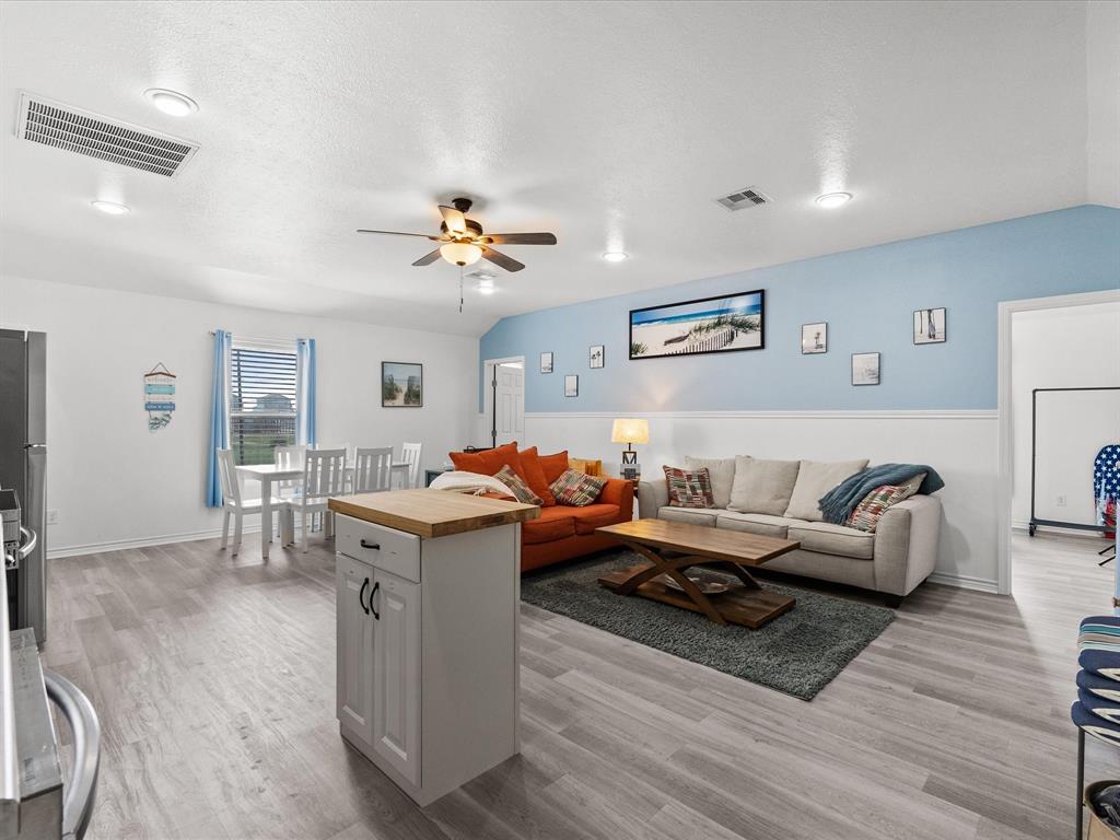 818 Surf Drive, Surfside Beach, Texas image 9