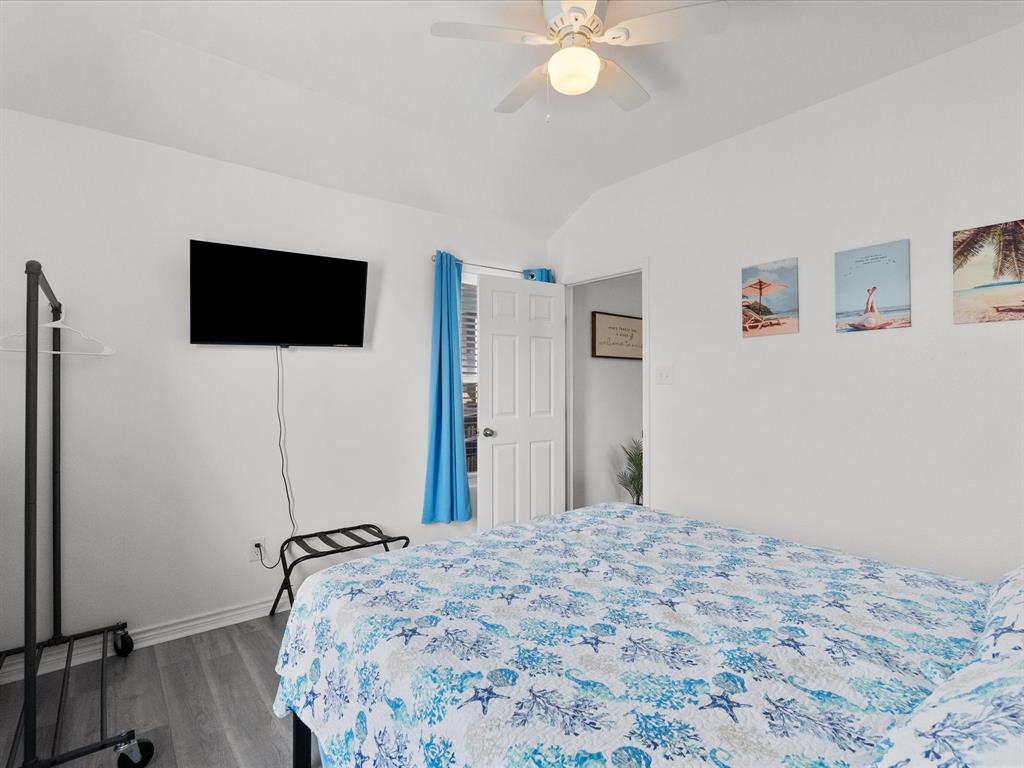 818 Surf Drive, Surfside Beach, Texas image 20