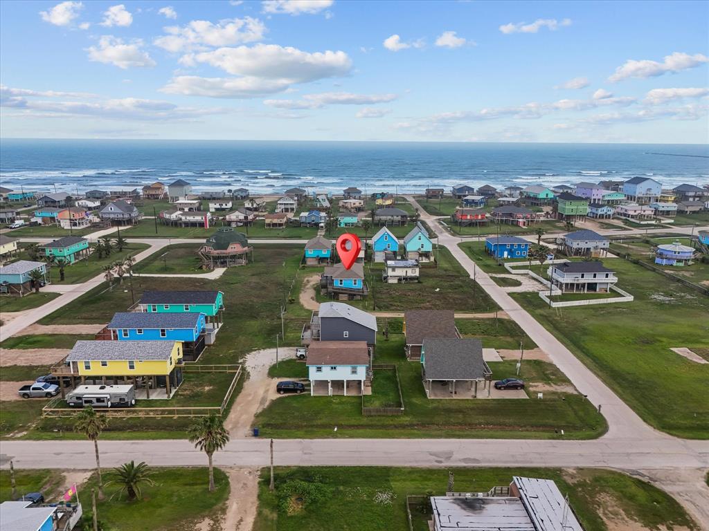 818 Surf Drive, Surfside Beach, Texas image 5