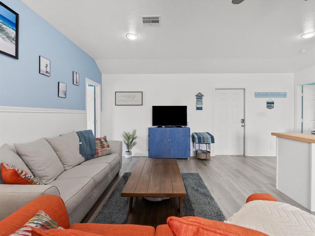 818 Surf Drive, Surfside Beach, Texas image 14