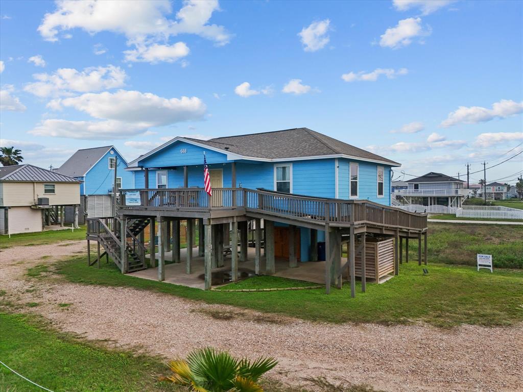 818 Surf Drive, Surfside Beach, Texas image 3