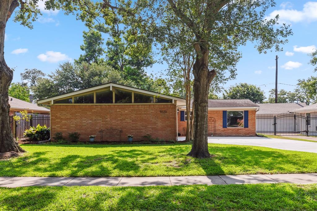 9123 Kapri Lane, Houston, Texas image 1