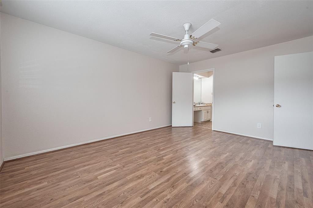 772 Thicket Lane, Houston, Texas image 40