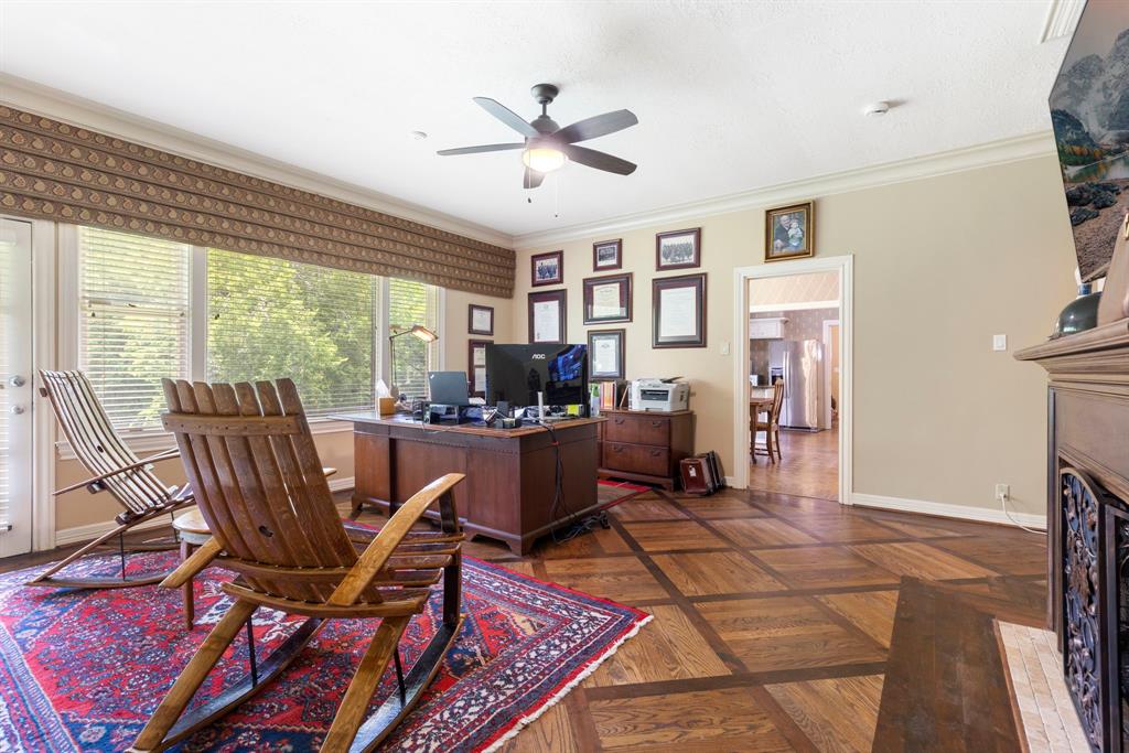 1403 N Thompson Street, Conroe, Texas image 10