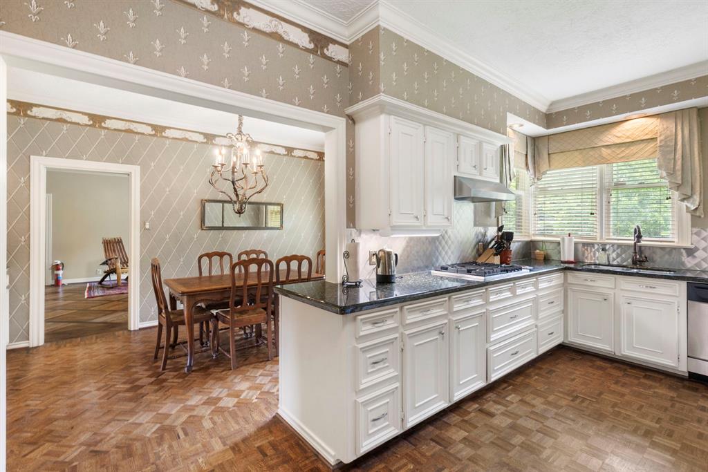 1403 N Thompson Street, Conroe, Texas image 19