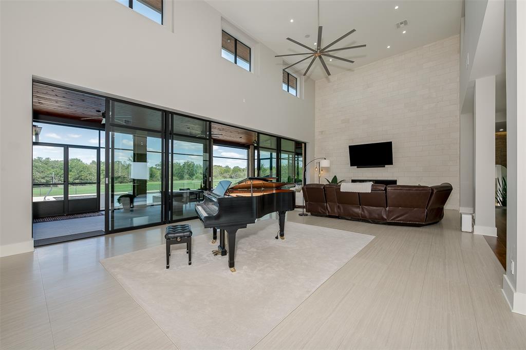 3320 Sycamore Trail, Bryan, Texas image 8
