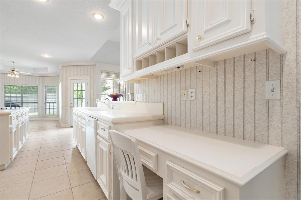 18107 Hampton Oak Drive, Spring, Texas image 15