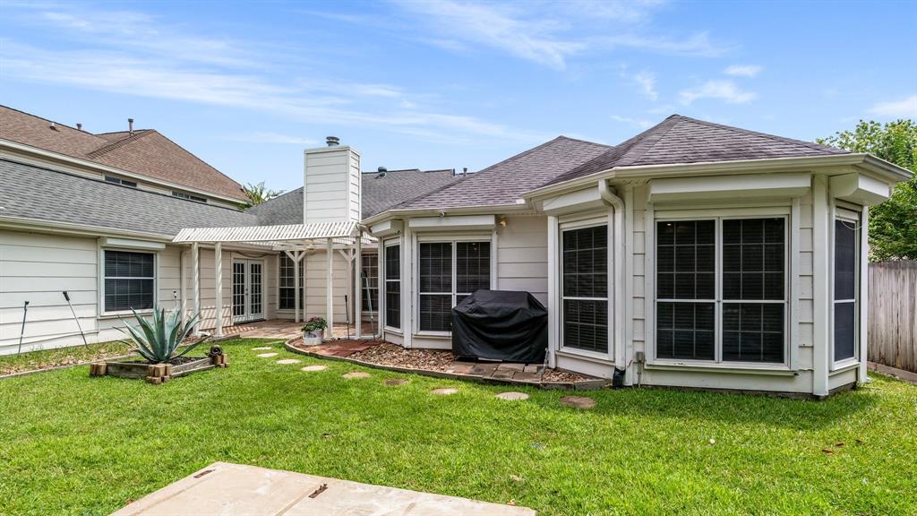 18107 Hampton Oak Drive, Spring, Texas image 40