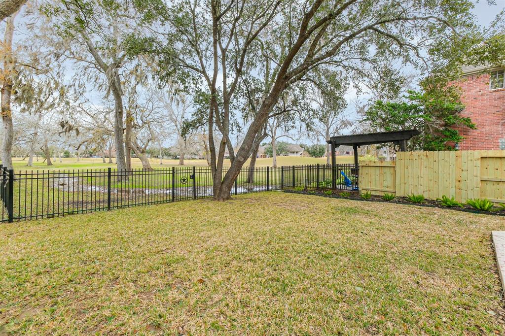 1715 Forestlake Drive Dr, Sugar Land, Texas image 34