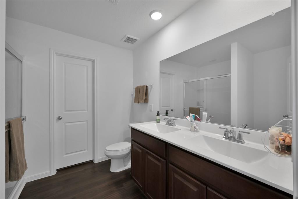 109 Chestnut Gate Drive, Conroe, Texas image 17