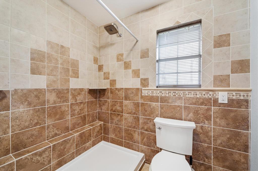 400 Pecan Estates Road #C616R, Angleton, Texas image 38