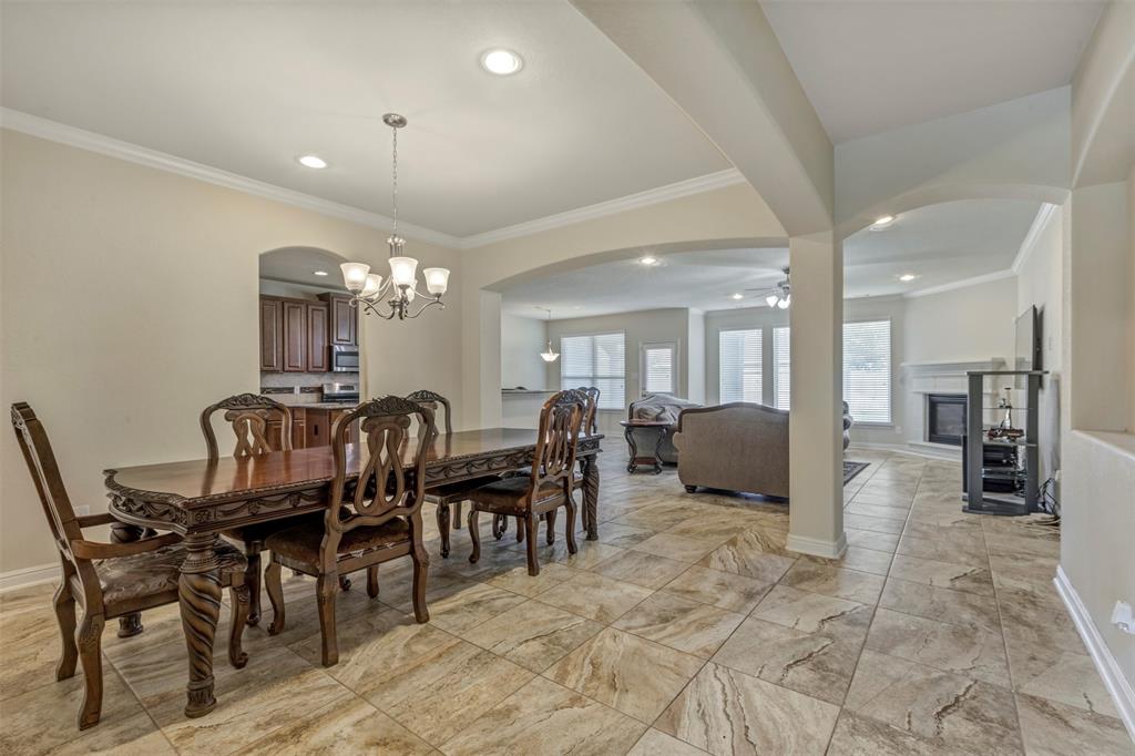 24515 Flora Meadow Drive, Spring, Texas image 7