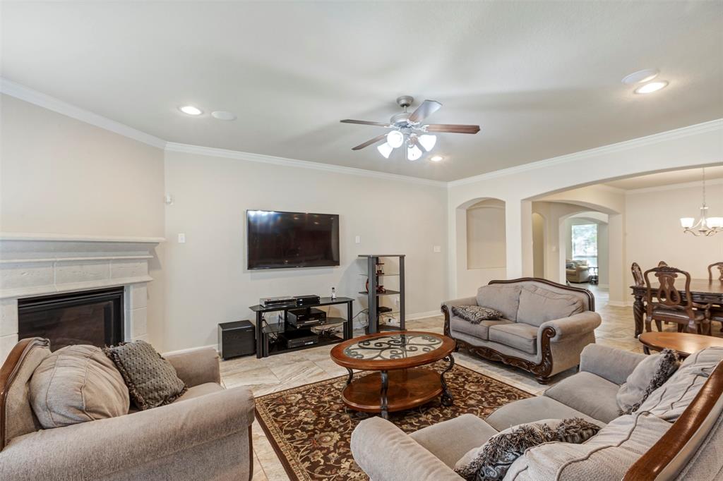 24515 Flora Meadow Drive, Spring, Texas image 12