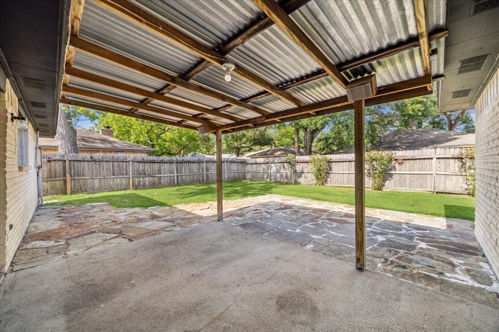 23314 Bright Star Drive, Spring, Texas image 21