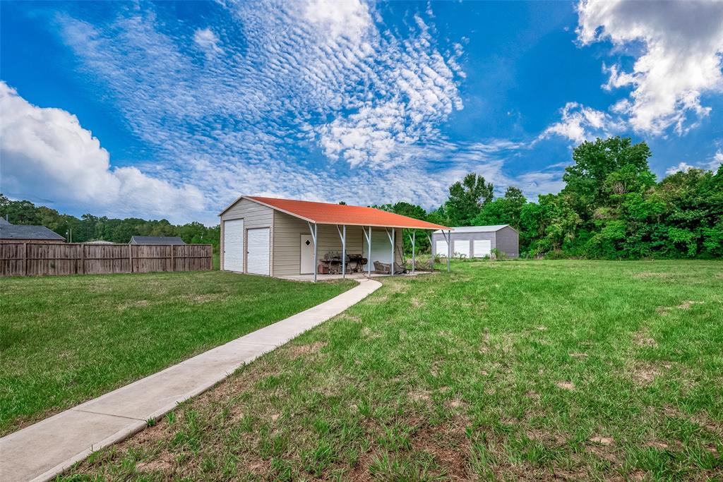 1890 County Road 2291, Cleveland, Texas image 8