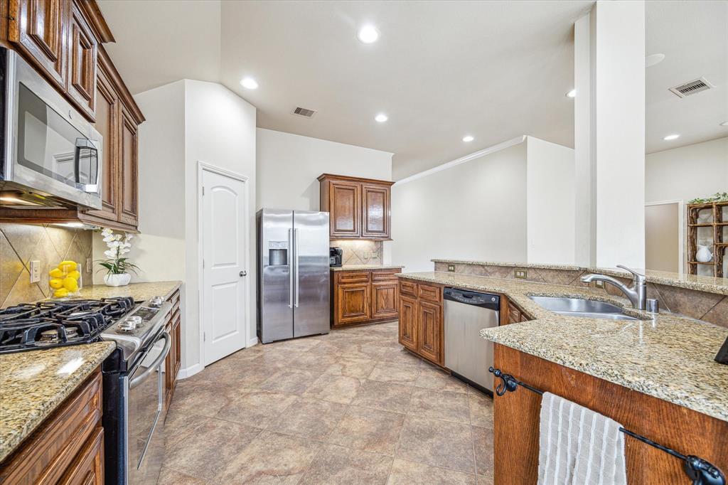 6315 Teal Mist Lane, Fulshear, Texas image 16