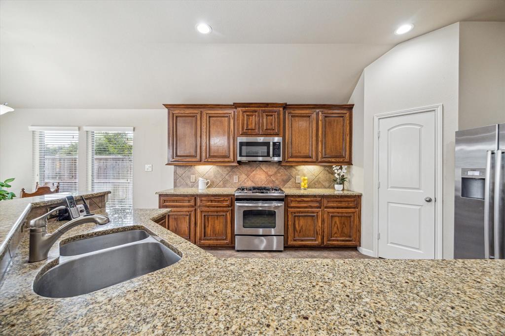 6315 Teal Mist Lane, Fulshear, Texas image 17