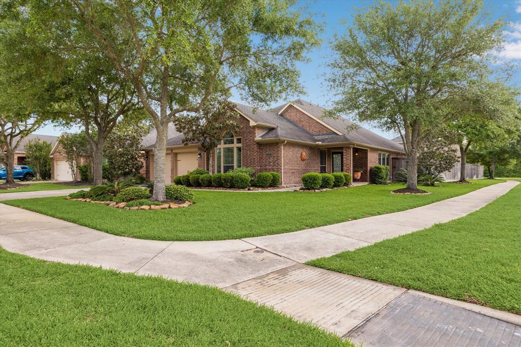 6315 Teal Mist Lane, Fulshear, Texas image 2