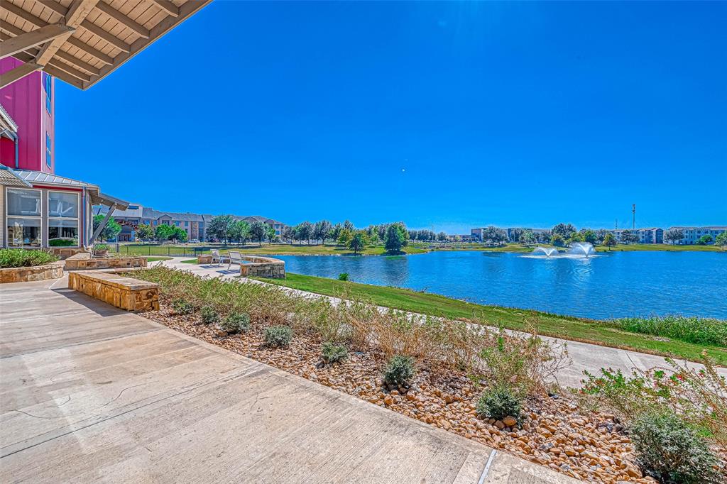 28410 Wild Mustang Lane, Fulshear, Texas image 32