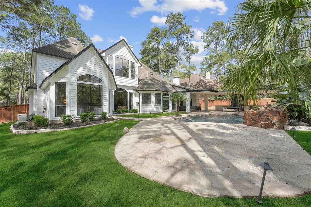 34 N Wooded Brook Circle, The Woodlands, Texas image 30