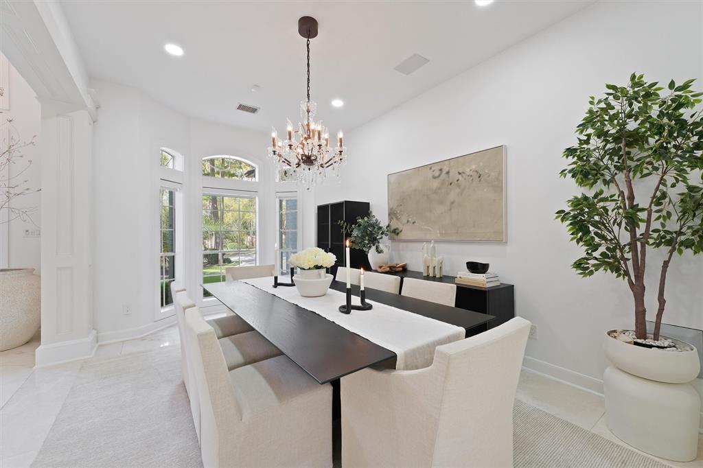 34 N Wooded Brook Circle, The Woodlands, Texas image 6