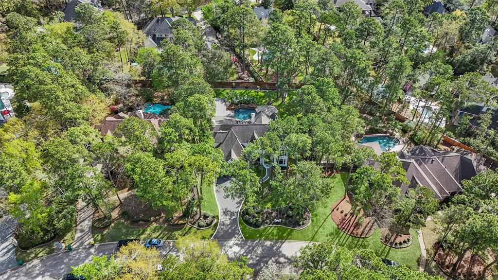 34 N Wooded Brook Circle, The Woodlands, Texas image 37