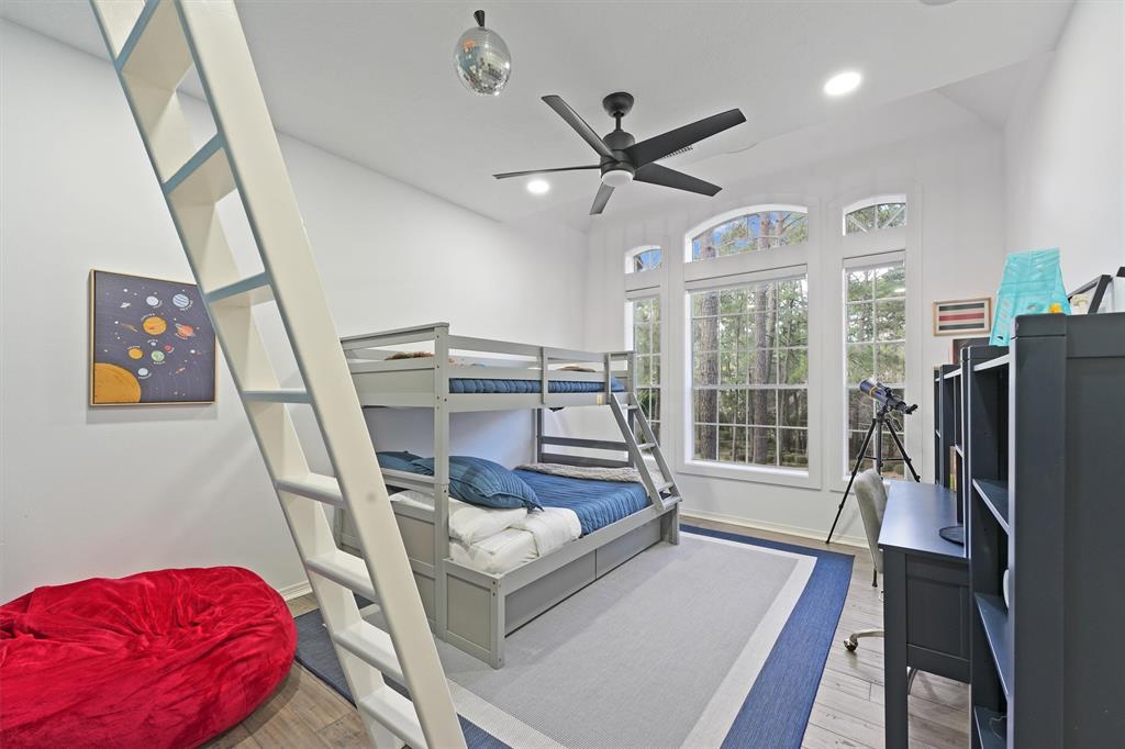 34 N Wooded Brook Circle, The Woodlands, Texas image 19