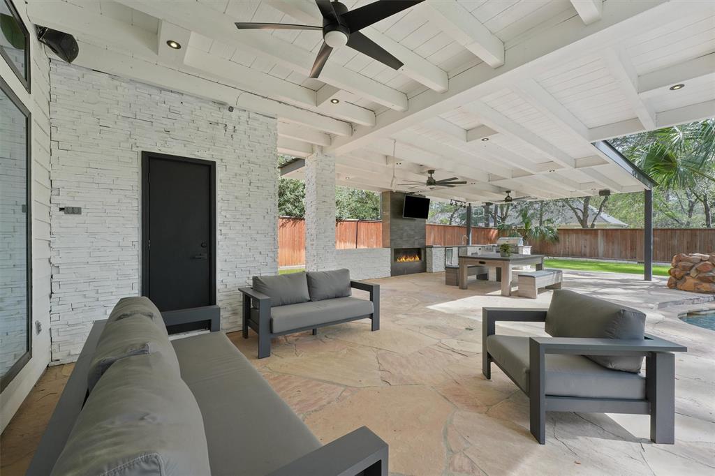 34 N Wooded Brook Circle, The Woodlands, Texas image 25