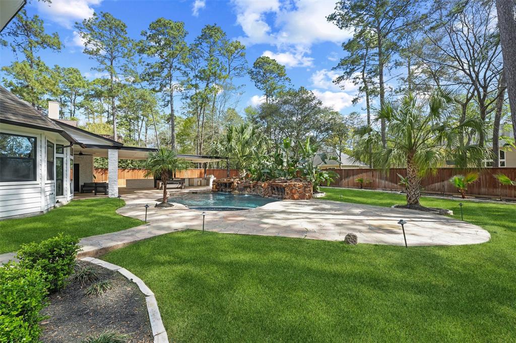 34 N Wooded Brook Circle, The Woodlands, Texas image 31