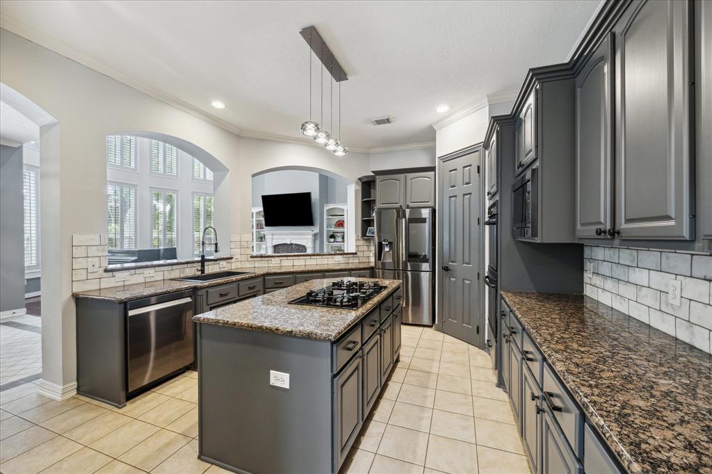 22719 Arbor Stream Drive, Katy, Texas image 12