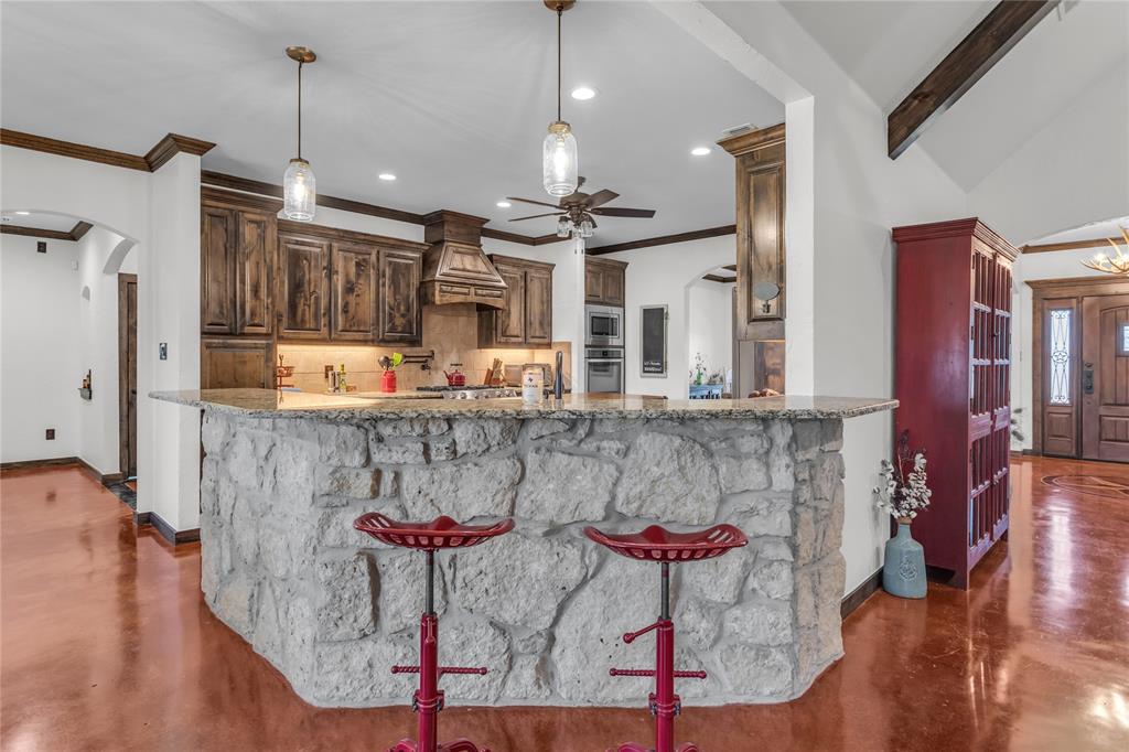 510 County Road 247 Road, Valley View, Texas image 10