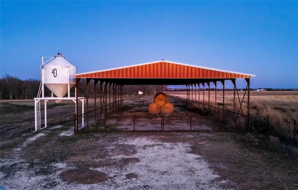 510 County Road 247 Road, Valley View, Texas image 29
