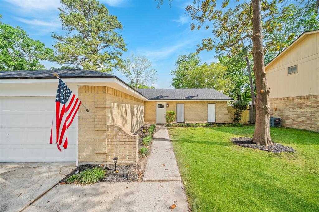 11115 Maple Rock Drive, Humble, Texas image 2
