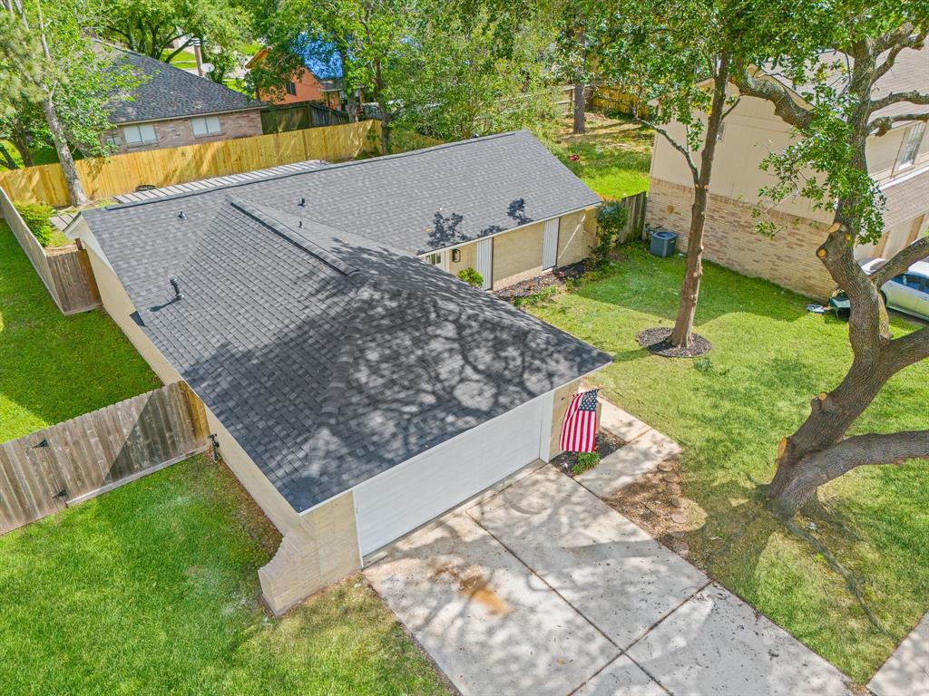 11115 Maple Rock Drive, Humble, Texas image 4