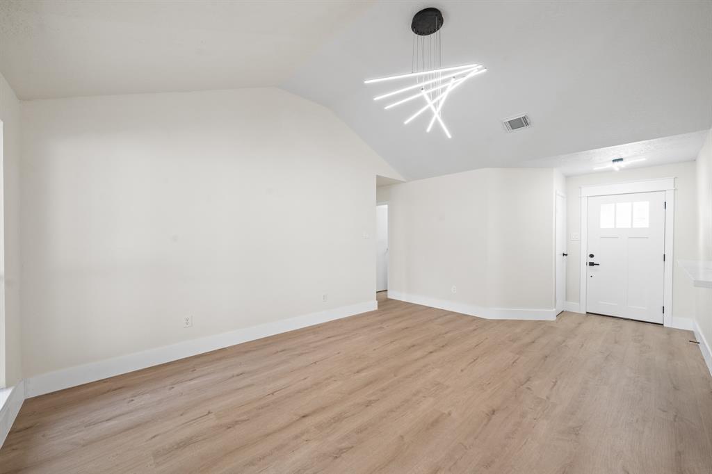 11115 Maple Rock Drive, Humble, Texas image 12