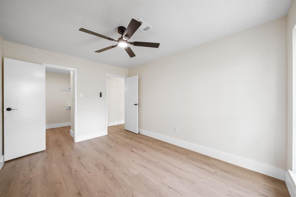 11115 Maple Rock Drive, Humble, Texas image 32
