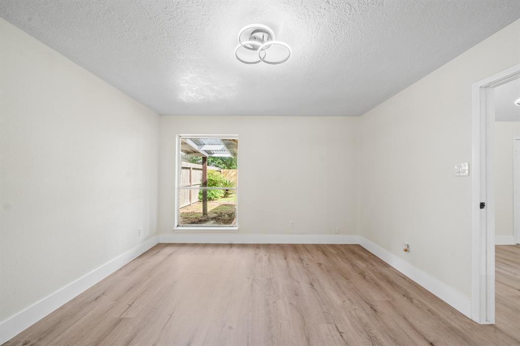 11115 Maple Rock Drive, Humble, Texas image 25